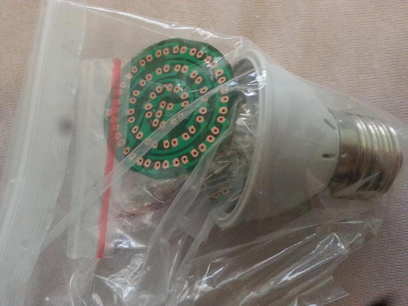 Woohā te jau redzams... Autors: SGTC DIY KIT Spuldze