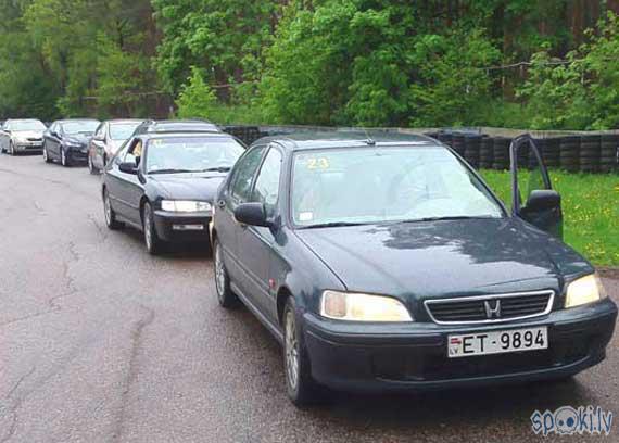 Lai mans stāsts nebūtu... Autors: blusu_kerajs Auto vadīšanas ABC (tehniskā apskate par brīvu!)