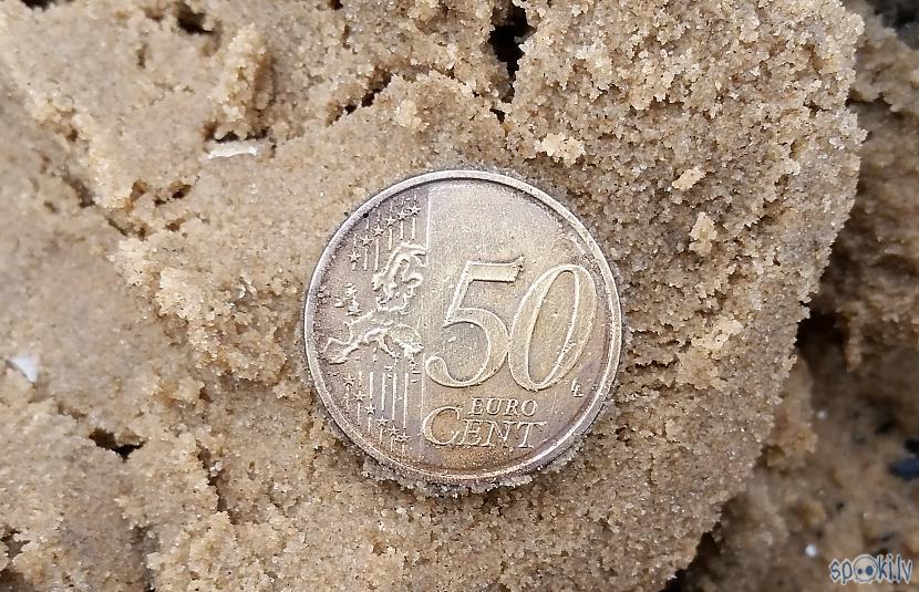 Patīkams pārsteigums... Autors: pyrathe Ar metāla detektoru pa pludmali (Lieldienas)