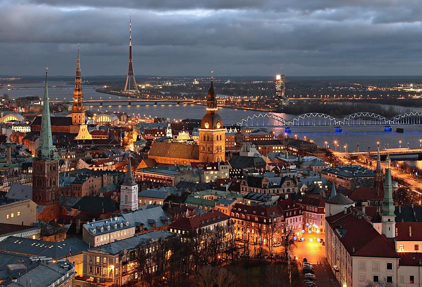 Rīgas vēsturiskais centrs ir... Autors: Geimeris Neliela patriotisma deva.