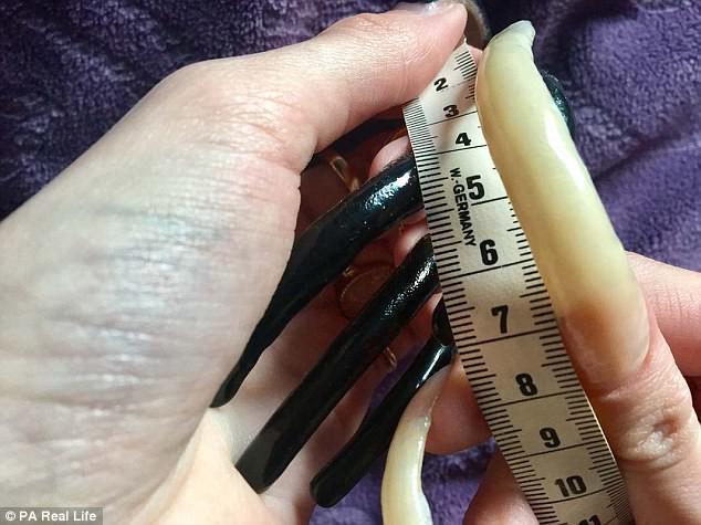 Autors: matilde Skolniece no Vācijas jau trīs gadus nav griezusi nagus un ļoti lepojas ar tiem!