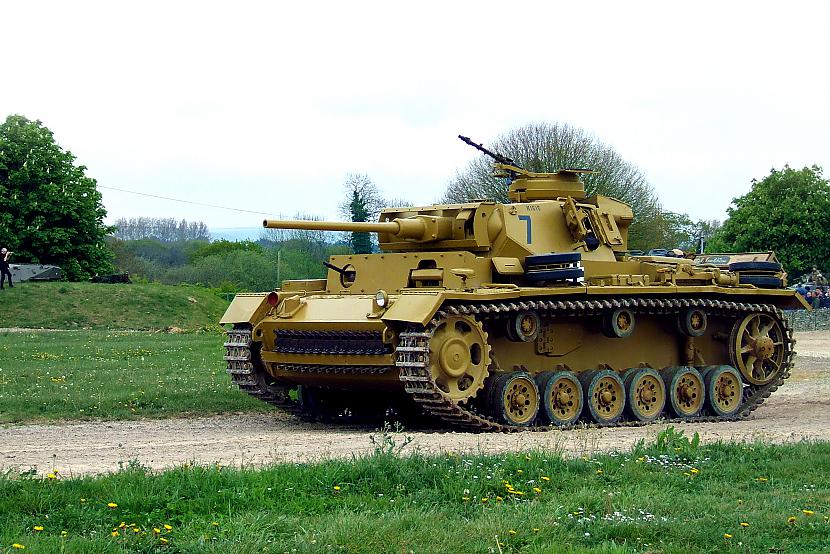 Panzer III Ausf... Autors: SundayWarriors Interesanti fakti par tankiem + atjautības uzdevums zem video!