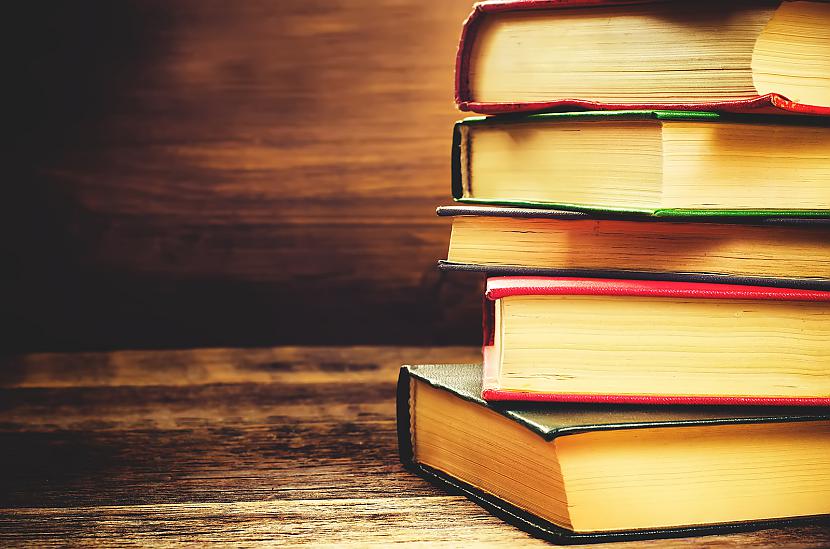 Autors: Pīle69 TOP 5 labākās grāmatas vasarai!