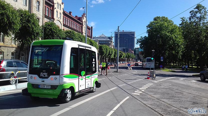 Autors: Lestets Sensacionāli - pašbraucošs autobuss Tallinā