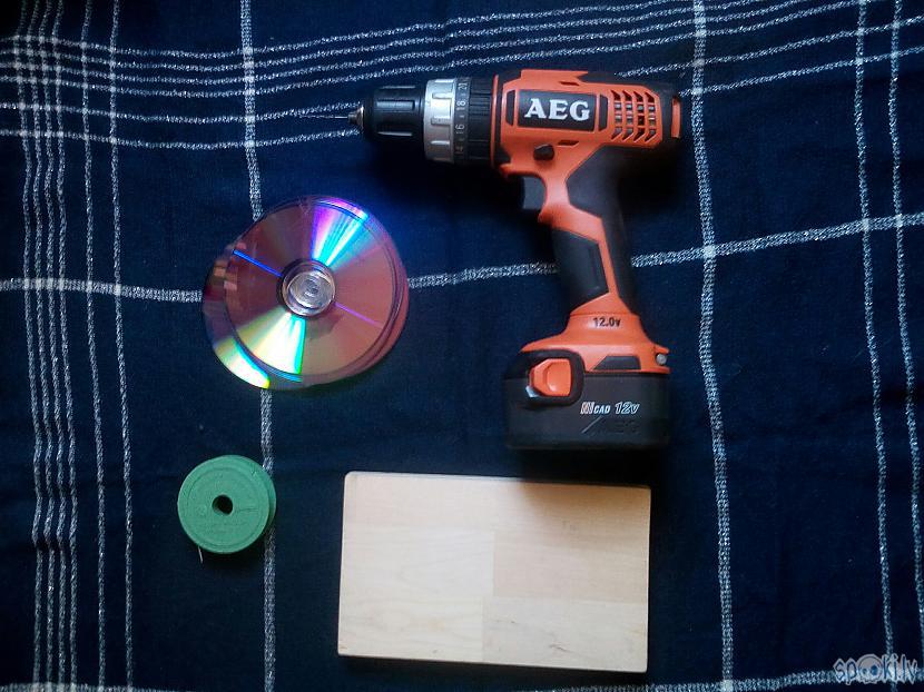 Šim darbam es izmantoju ap... Autors: Dumpweed DIY CD disku aizkari