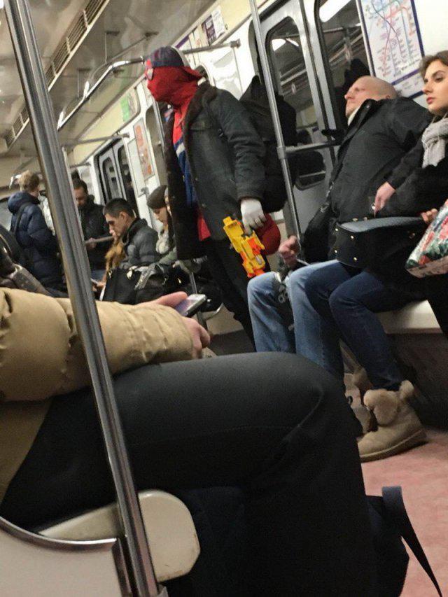 Krievijhas metro ir tik... Autors: Latvian Revenger Krievijas metro - visstilīgākie cilvēki mīt šeit!