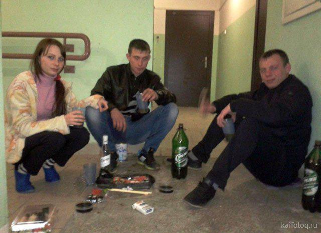 Priekscaron kam suscaronī... Autors: Latvian Revenger Nekur nav tik labi kā Krievijas namu kāpņutelpās (poģīšos)
