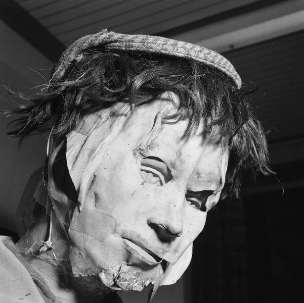 Viņscaron daudz laika... Autors: Artemiis Šausminoši fakti par «Džērsijas Monstru» - Edvardu Peisnelu