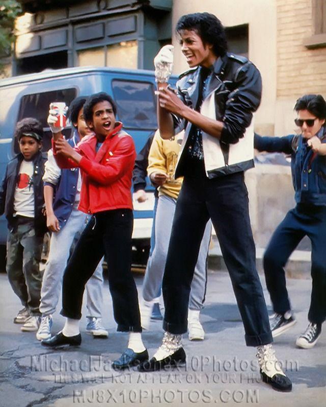 Astoņdesmito gadu sākumā... Autors: WatKat Michael Jackson nāve:apstākļu sakritība, liktenis vai slepkavība?