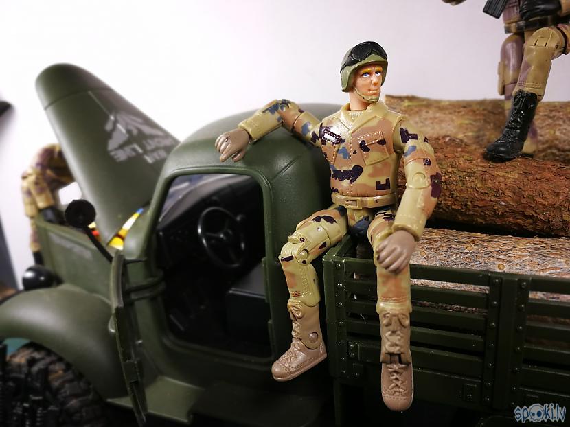 Autors: SalvatoreMundi Radiovadāmie. 1/16 mērogs.