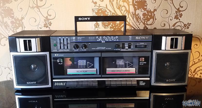 Autors: pyrathe Mans retro boombox's SONY CFS-W365S