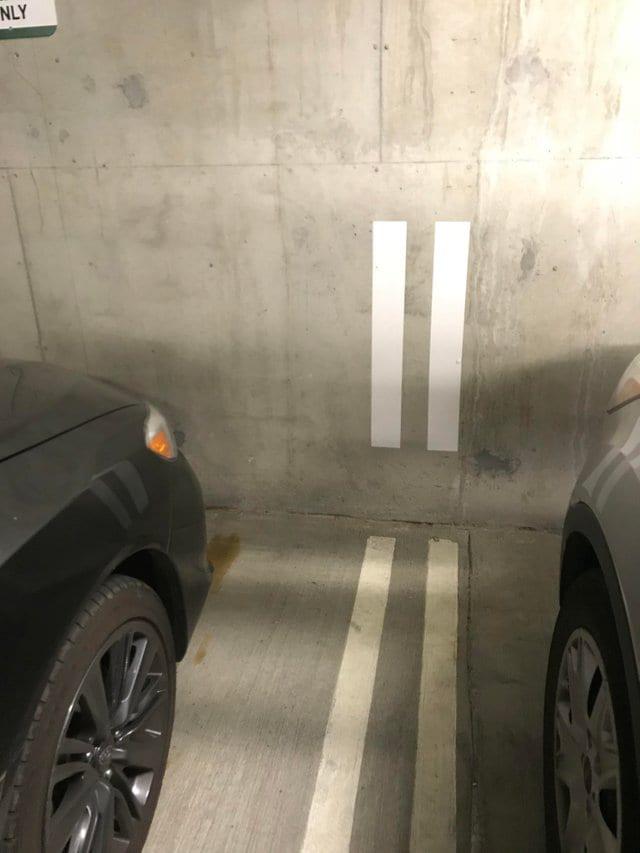 Novietot automašīnu... Autors: Sniegpilkstenite Noderīgas lietas, kuras mēs vēlētos sastapt visur!
