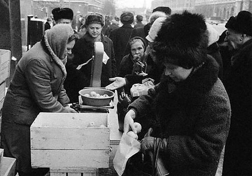 Rinda pēc kaut kādiem... Autors: Lestets Fotogrāfijas, kas bija aizliegtas PSRS