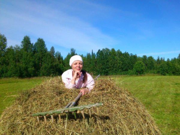 Autors: es tēvocis Vasaru laukos ir lieliski (Kāds no Krievijas ciematiņiem)