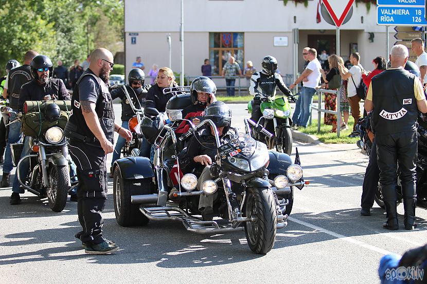 Autors: gariinais Baltic Chain Run 2019 parādes brauciens. 360video