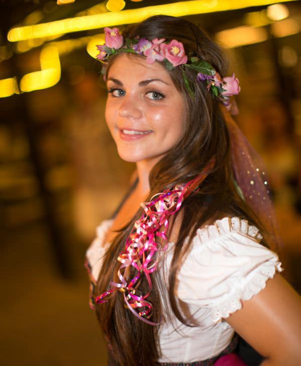 Autors: es tēvocis Meitenes no Oktoberfest