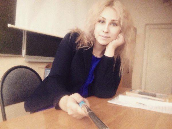 Autors: es tēvocis SKOLOTĀJU DIENA, simpātiskas skolotājas no kaimiņu zemītes