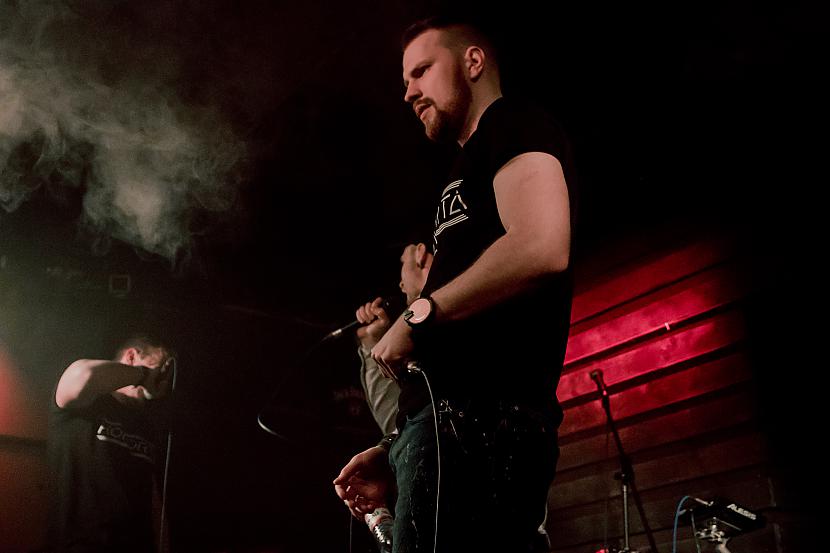 Autors: Sandis Kalniņš3 Dzelzskalns un Sandis iet pakaļ savam, un iemūžina to asa sižeta video
