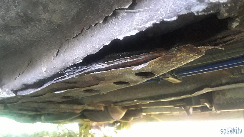 Scaroneit bilde ar citu auto... Autors: DamnRiga Benzīna sūkņa maiņa vainu pastiprinošos apstākļos.
