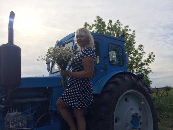 Autors: es tēvocis Vīrieši ir noguruši no pilsētas meitenēm ar pilnām lūpām, viltus skropstām...