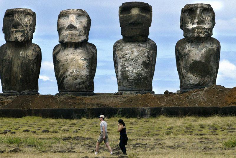 nbspMoai statujas Lieldienu... Autors: matilde 8 milzīgas statujas dažādās pasaules vietās
