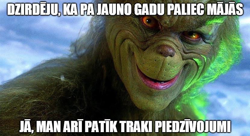 Autors: StāvNoVakardienas Dažas Jaungada memes