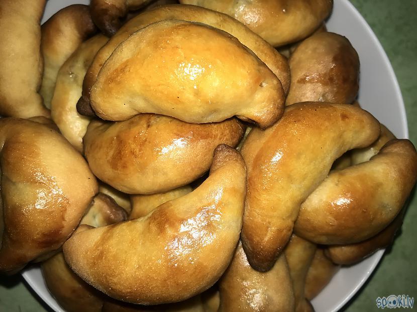 Katram pa pīrādziņamĶer... Autors: ezkins Pīrādziņ, nāc pie spokiem!