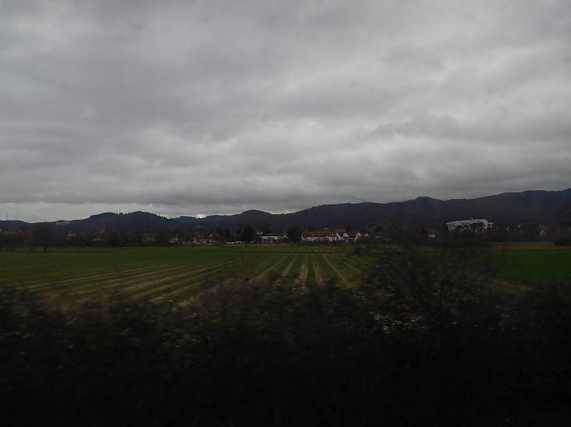 Autors: turistsr@speles Heidelberga, tā gan nav Frankfurtes piepilsēta...