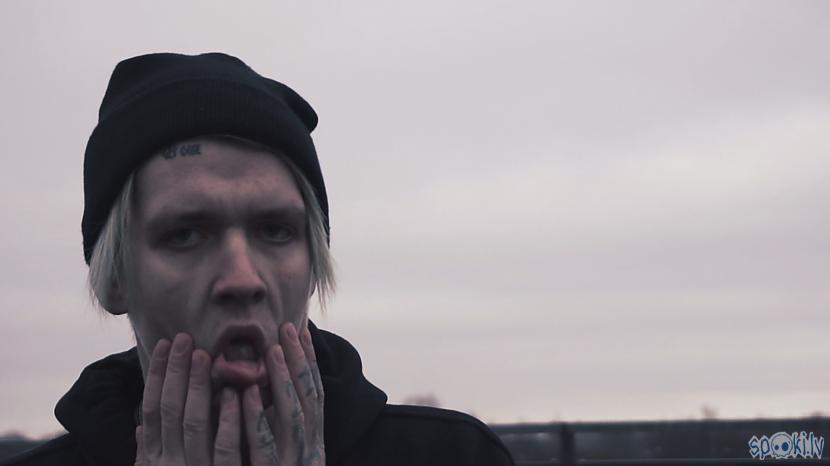 Autors: cakiits Roberts Lucs jeb XRL izdod jaunu, traku video.