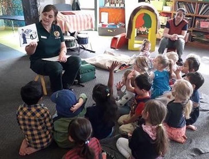 Darbinieki no dažādām... Autors: Lestets 25 mīlīgi fakti par Jaunzēlandi, kas pārsteigs