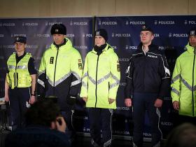 Jaunās policijas formas: «Lidostas darbinieks vai atkritumu izvedējs?»