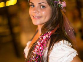 Meitenes no Oktoberfest